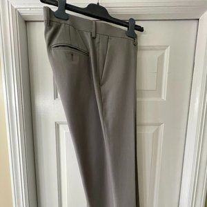 Haggar - Grey Slim Fit Dress Pants - 32 x 32